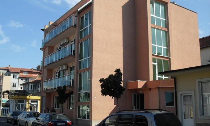 Kiten Hotel | Family-Friendly Stay at Emerald Hotel with Great Reviews