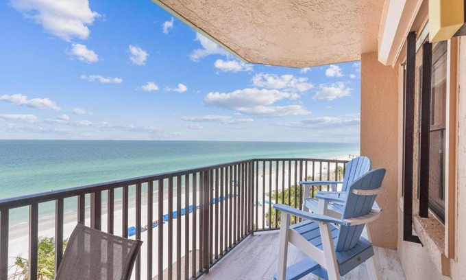 North Redington Beach House | Oceanfront Oasis at Emerald Isle 604 with Pool & Breakfast