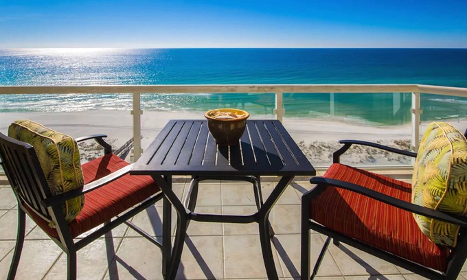 Pensacola Beach Condo | Experience Emerald Isle: Ocean View & Spa Retreat Awaits