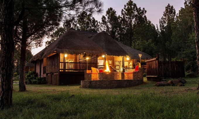 Vanderbijlpark Hotel | Discover Emerald Resort & Casino: Family-Friendly Getaway