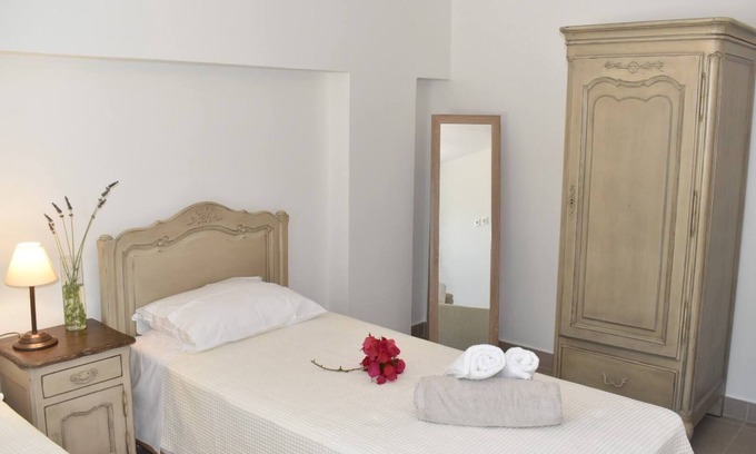 Rantatika Apartment | Oceanfront Emerald Studio: Ideal for Romantic Getaways