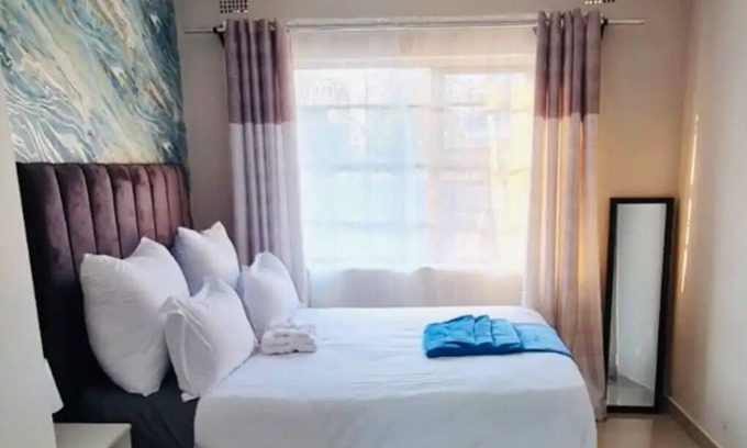 Harare House | Family-Friendly 3-Bed House with Breakfast in Harare