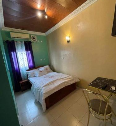 Akwa II Hotel | Family-Friendly Stay at Emilia Hôtel with Breakfast Included