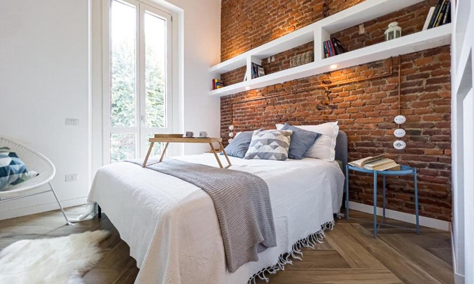 Monza Apartment | Discover Emma's Home in Monza: Rated 9.4/10 & Pet Friendly