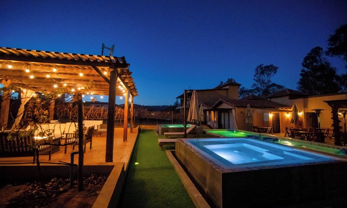 Valle de Guadalupe Hotel | Emmalu Hotel Boutique: Guest Rated 9.8 with Pool & Spa