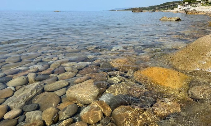 Caronia Apartment | Inviting Emmebi Appartamenti with Private Beach Access