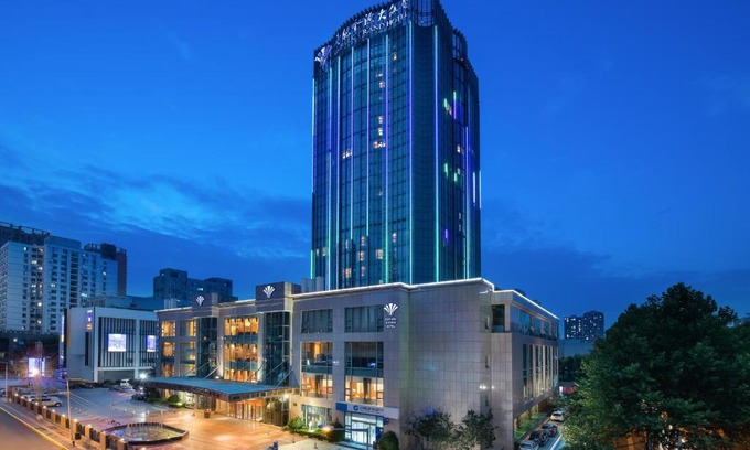 Xincheng Hotel | Discover Empark Grand Hotel Xi'an: 5-Star Comfort Awaits