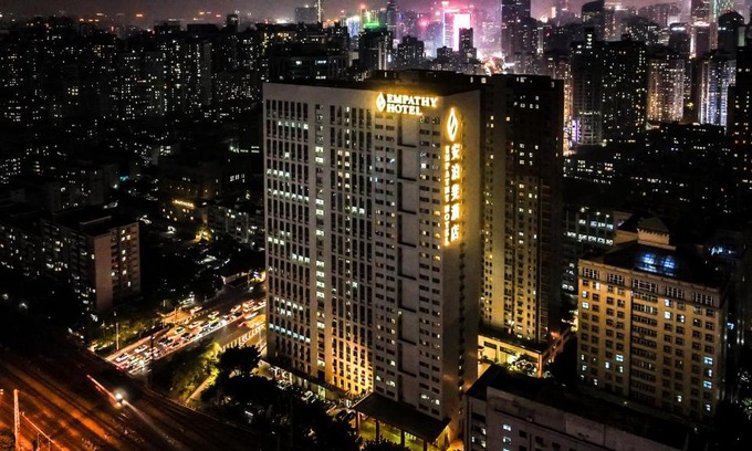 Guangzhou Central Business District Hotel | Empathy Hotel - Guangzhou East Railway Station Tianhe Sports Center