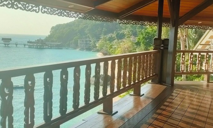 Tioman Island Resort | Experience Comfort at Emperor Resort By Bugis