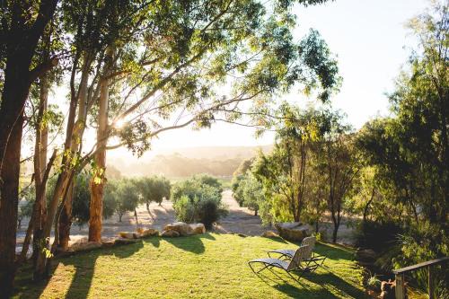 Naturaliste Hotel | Indulgent Stay at Empire Spa Retreat - 5 Star Oasis