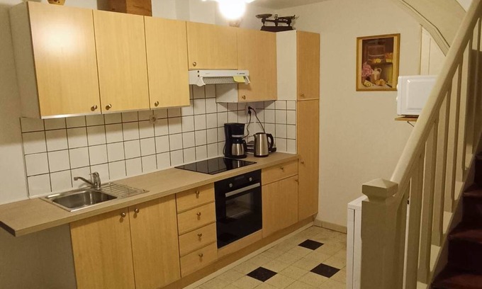 Peronne House | Peaceful Getaway: Chic Gîte with Pool & Pet Friendly