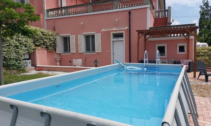 Empoli House | Inviting Empoli Campagna: Private Garden & Pool Retreat