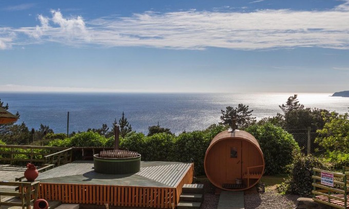 Valparaiso Hotel | Inviting Retreat at En Casa de Patricia with Pool & Hot Tub