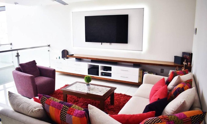 Zona Centro Apartment | Luxury Central Penthouse with WiFi & Hot Tub Amenities