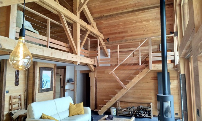 Abries Apartment | Cozy Apartment in the Heart of Queyras with Kitchen Access