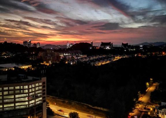 Seksyen 13 Apartment | Relaxing Getaway at Enarahomes Shah Alam - 4-Star Stay