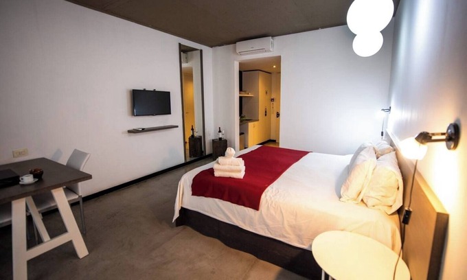 Buenos Aires Central Business District Apartment | Encantador Apartamento en San Telmo Para 2 Personas - ¡viví la Esencia Porteña!