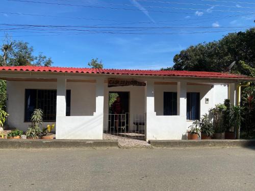Suaita House | Pet-Friendly Retreat: Encantadora Casa Campestre in Suaita