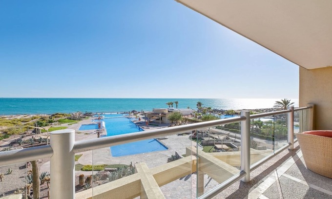 Puerto Penasco Condo | Discover Encanto Living 0302 with Oceanfront Views