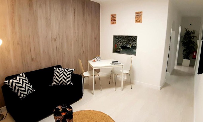 Olivais Apartment | Family-Friendly Retreat at Encarnação Home 2