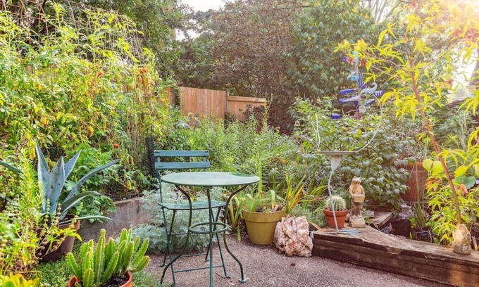 Belmont - Hillsboro Apartment | Relaxing Garden Oasis with Hot Tub and Spa Amenities