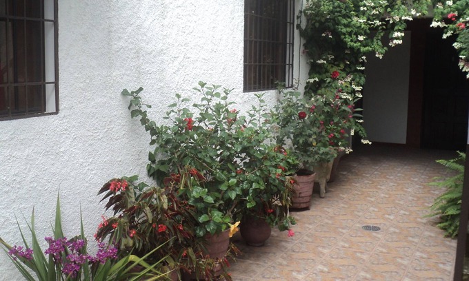 Cojutepeque Bed & Breakfast | Enchanting bed & breakfast with AC in Cojutepeque