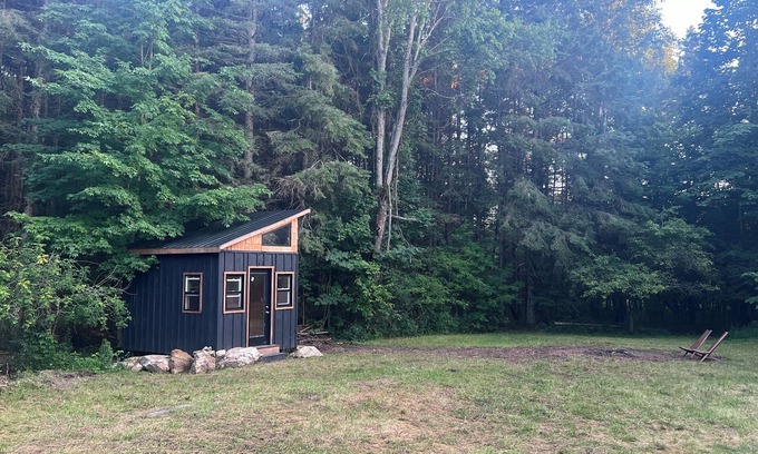 Tay Valley Cabin | Enchanting Cabin In The Woods