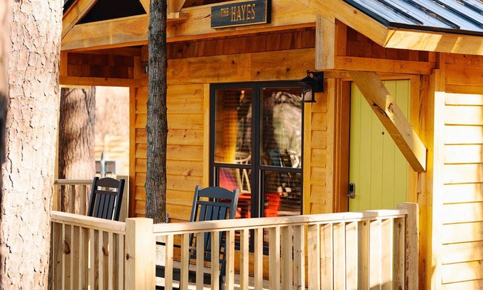 Franklinton Cabin | Cozy Cabin Treehouse Retreat with Fire Pit - Family Friendly!