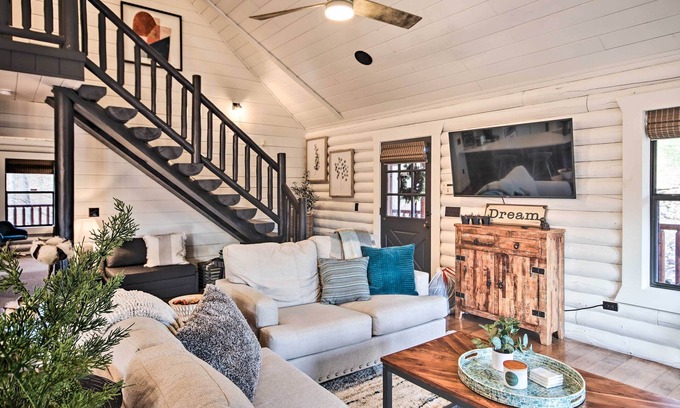 Maysville Cabin | Idyllic Forest Cabin with Fire Pit, Grill & Spa Access