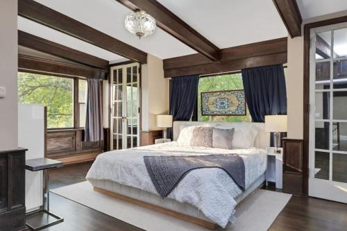 Firthcliffe House | Charming Historic Home Steps from West Point Beacon