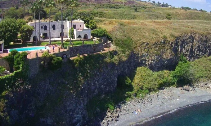 Costa Saracena-Castelluccio Villa | Serene Villa with Private Pool & Breathtaking Etna Views
