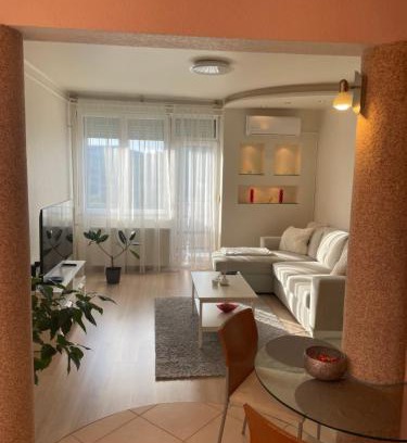 Salgotarjan Apartment | Encsi apartman
