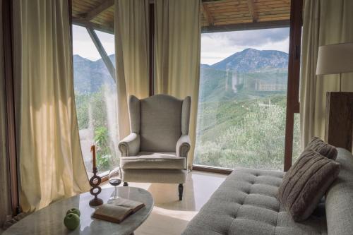 Artemisia Villa | Discover Endless Green: Family-Friendly Retreat Awaits