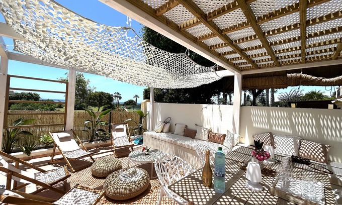 Atlanterra House | Endless Summer Beach House with Ocean View & Spa Amenities