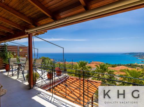 Mousata Apartment | Unforgettable Views at Vlachata's 4-Star Flat!
