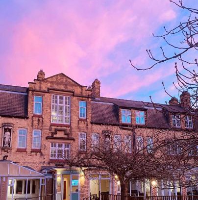 Hull Hotel | Discover Endsleigh Park: Wheelchair Accessible Getaway