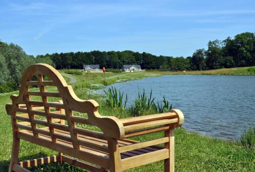 Pattiswick House | Discover Endymion Lodge: Your Pet-Friendly Retreat Awaits