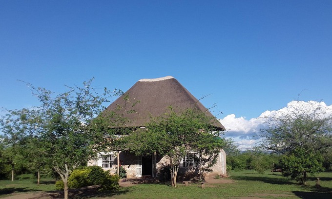 Kasese Cabin | Exceptional Engiri Game Lodge with Family-Friendly Amenities