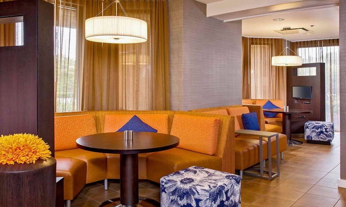 Durham Hotel | Experience a Relaxing Stay with Pool and Free Parking