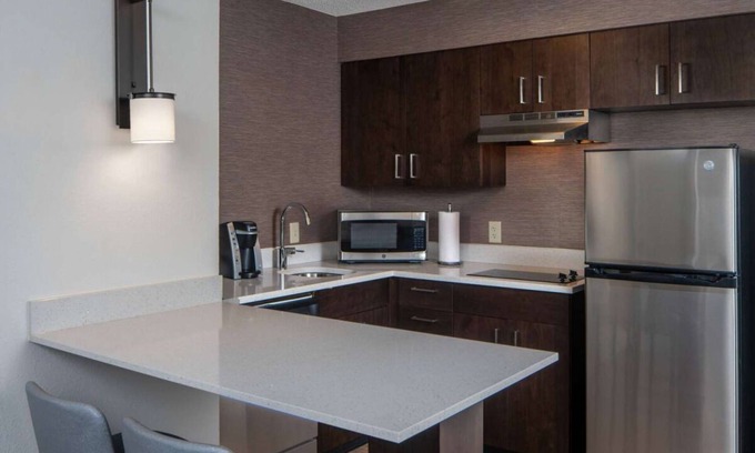 Fairfax Apartment | Pet-Friendly Haven with Free Breakfast and Easy Access