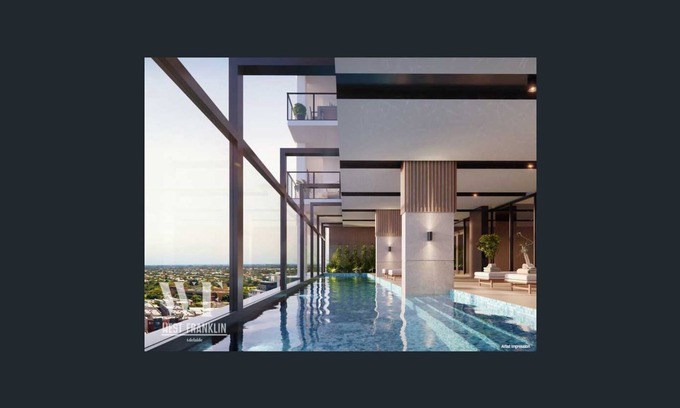 Adelaide Central Business District Apartment | Experience Luxury at Adelaide CBD with Spa and Ocean Views