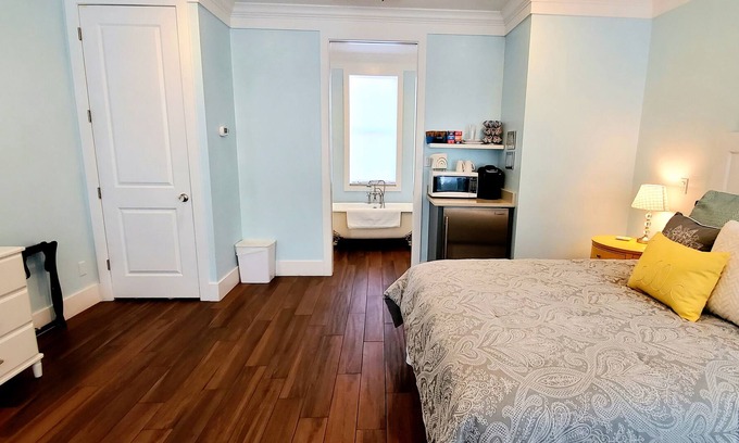 Toquerville House | Enjoy a night in a restored piece of history in the heart of Toquerville, Utah!