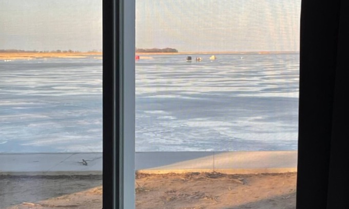Linwood House | Discover Panoramic Water Views from Your Private Retreat