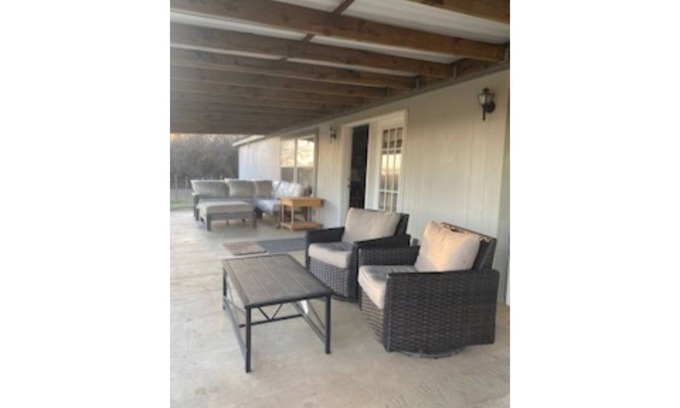 Hugo House | Discover a Family-Friendly Red River Country Escape