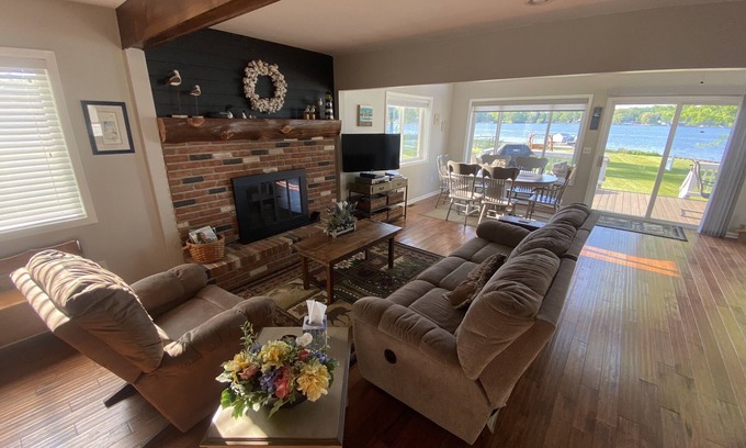 Hale Cottage | Tranquil Lake View Retreat in Hale, Michigan - Guest Rated 10/10