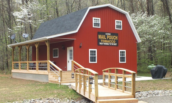 Peebles Cabin | Idyllic Cabin Retreat with Pool & Stocked Pond Awaits