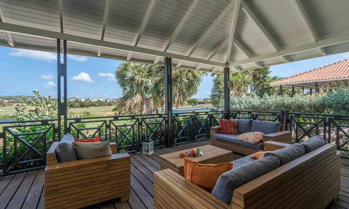 Sint Michiel Villa | Modern Villa with Ocean Views Next to Golf Course & Pool