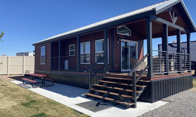 Grand Junction House | Pet-Friendly Retreat with Pool and Spa Amenities