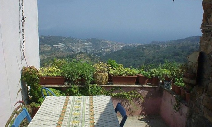 Lingueglietta House | Unwind by the Ocean: Exceptional Getaway with Pool & Views
