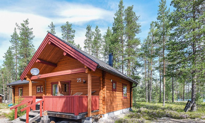 Sarna House | Enjoy a wonderful vacation in this quietly located vacation home with lake view.